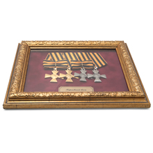 Георгиевский бант солдатских крестов в багете под стеклом, копия