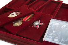 Планшет для наград «Подвиг Героев», 8 наборных ячеек и капсула для хранения