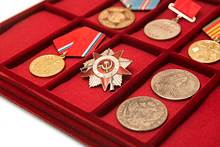 Планшет для наград СССР, 10 ячеек (с поролоновыми вставками)